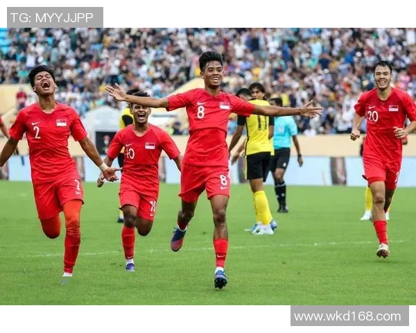 新加坡足球界的魅力代表他是最帅的足球明星与风采之选